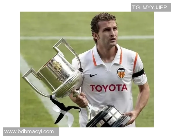 荷兰足球明星鲁本的辉煌历程与未来展望